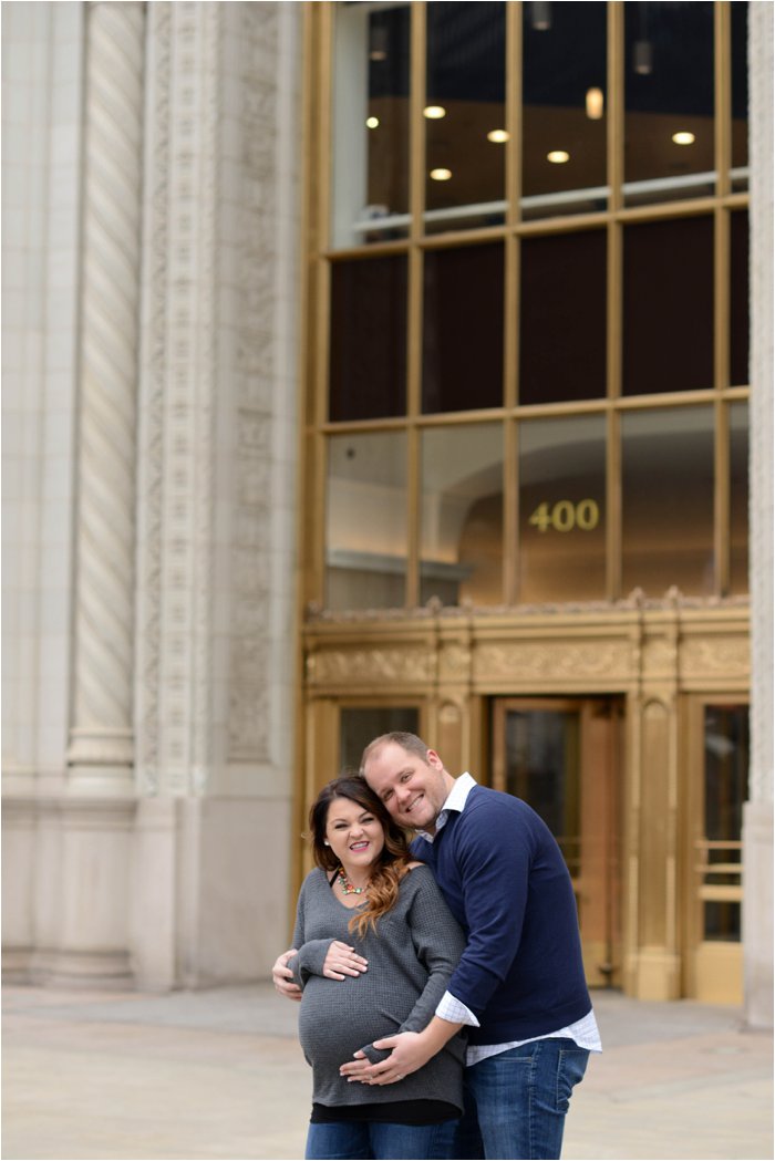Downtown Chicago maternity photos